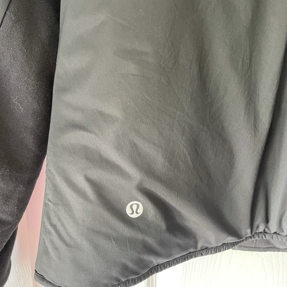 Lululemon bomber - Picture 4 of 8
